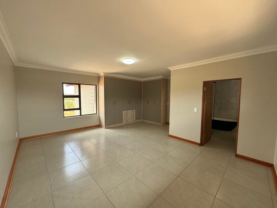 4 Bedroom Property for Sale in Xanadu North West